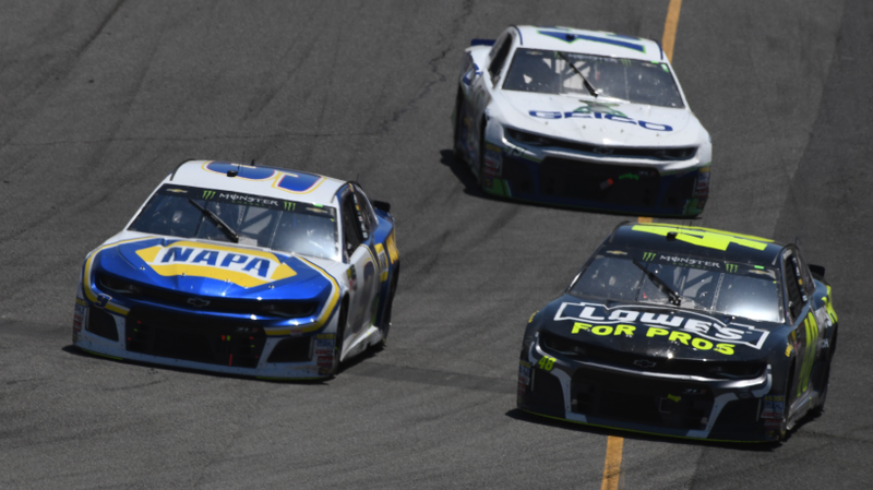 Illustration for article titled NASCAR Teams Even Figured Out How to Bend the Rules on Windshield Wipers